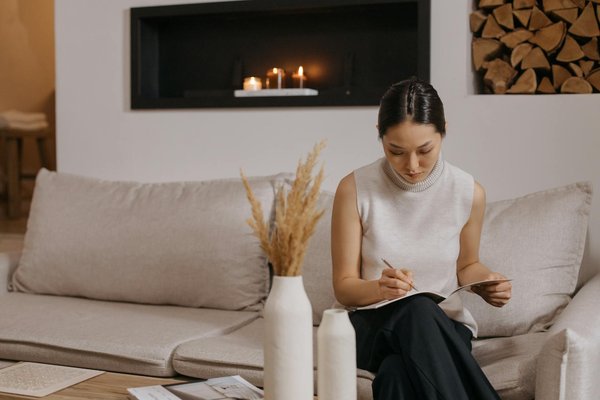 Comment choisir le vase parfait pour votre décoration intérieure